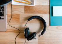 Tech Talk: The Best Podcasts to Keep You Up-To-Date on The Latest Tech Trend (2023)